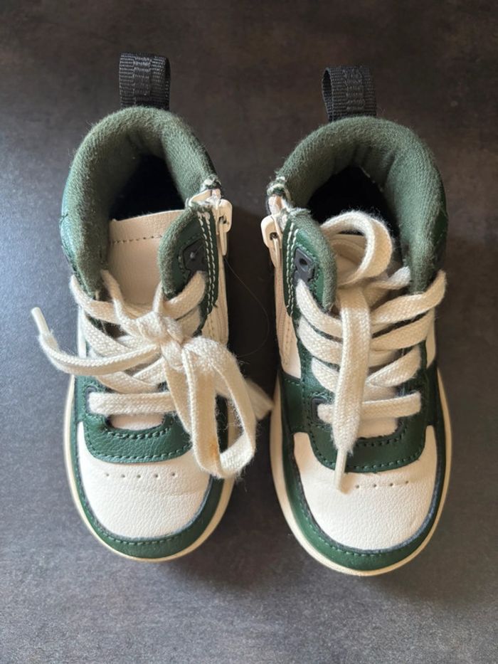 Baskets montantes Zara taille 23 - photo numéro 2