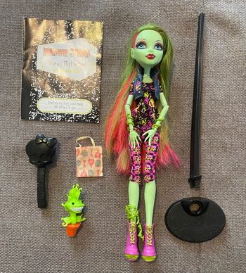 Poupée Vénus McFlytrap 