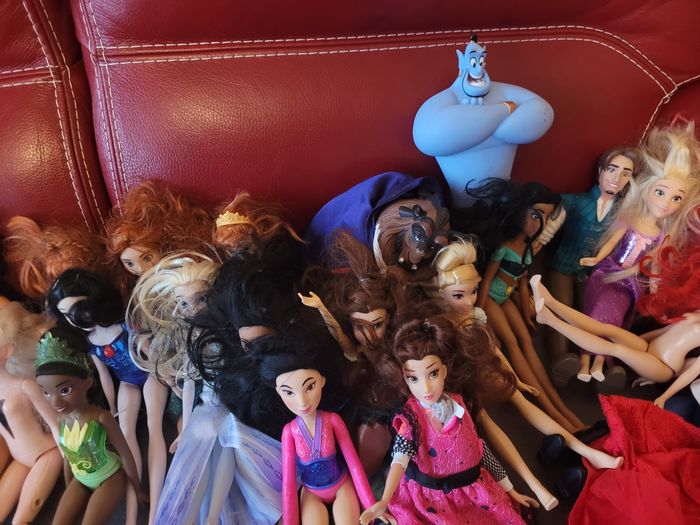 Lots de barbies - photo numéro 5