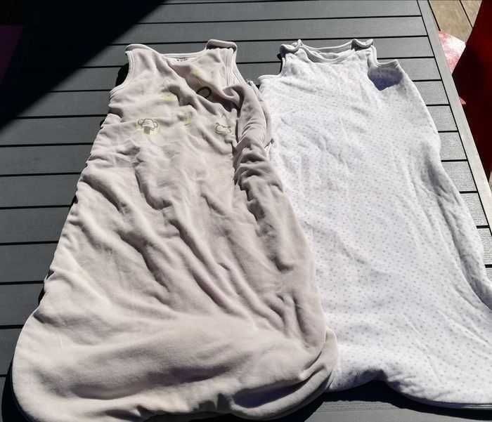 2 gigoteuses 12/ 24 mois