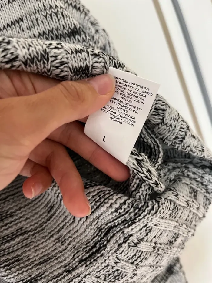 Pull SHEIN - photo numéro 3