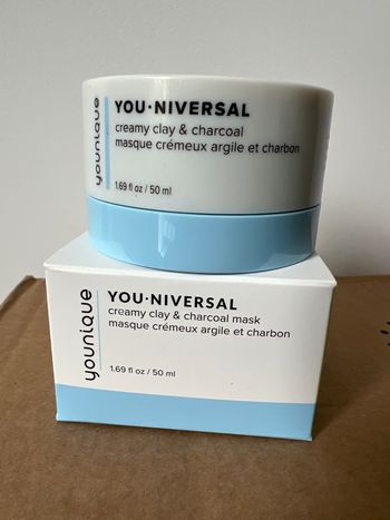 Masque argile charbon Younique