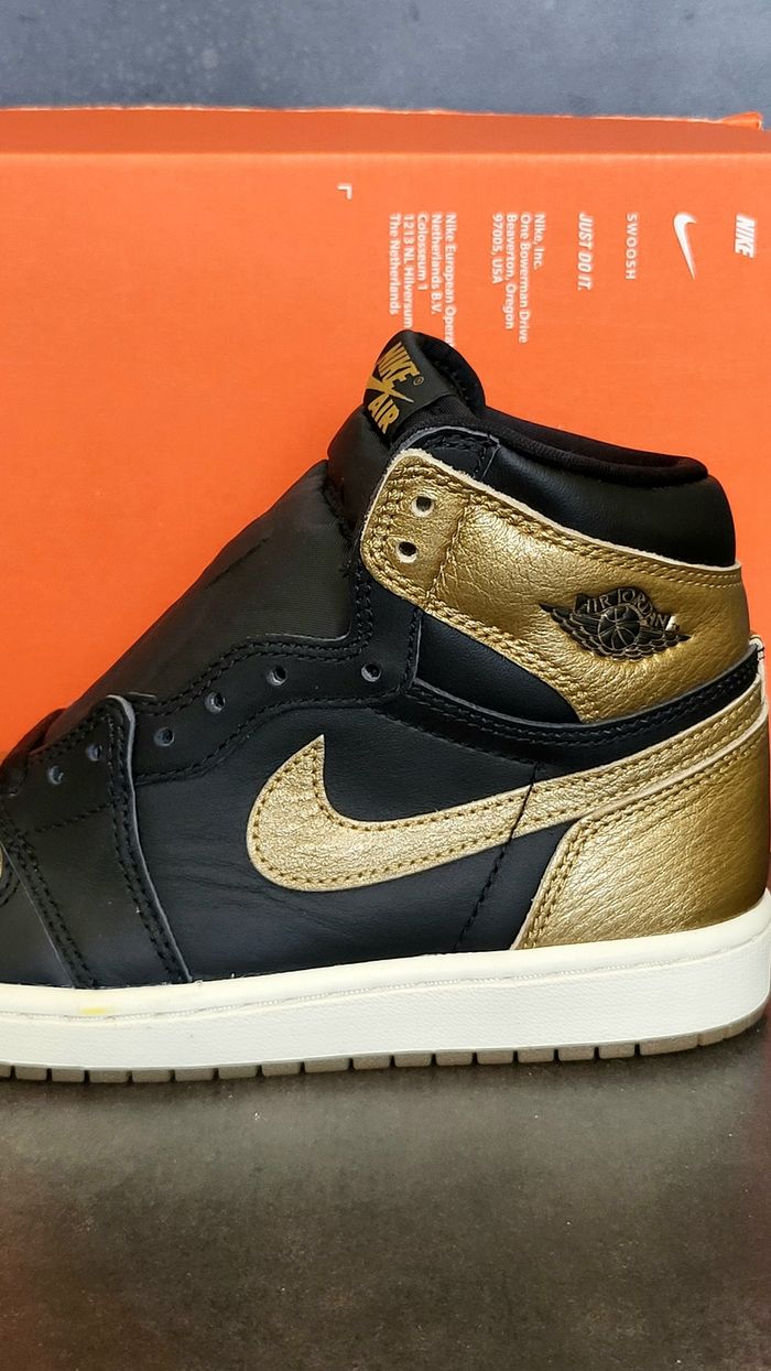 Air Jordan 1 Retro High OG Black Metallic Gold Sail - DZ5485071 - Unisex - Size : 38.5 🌈🌈 - photo numéro 7
