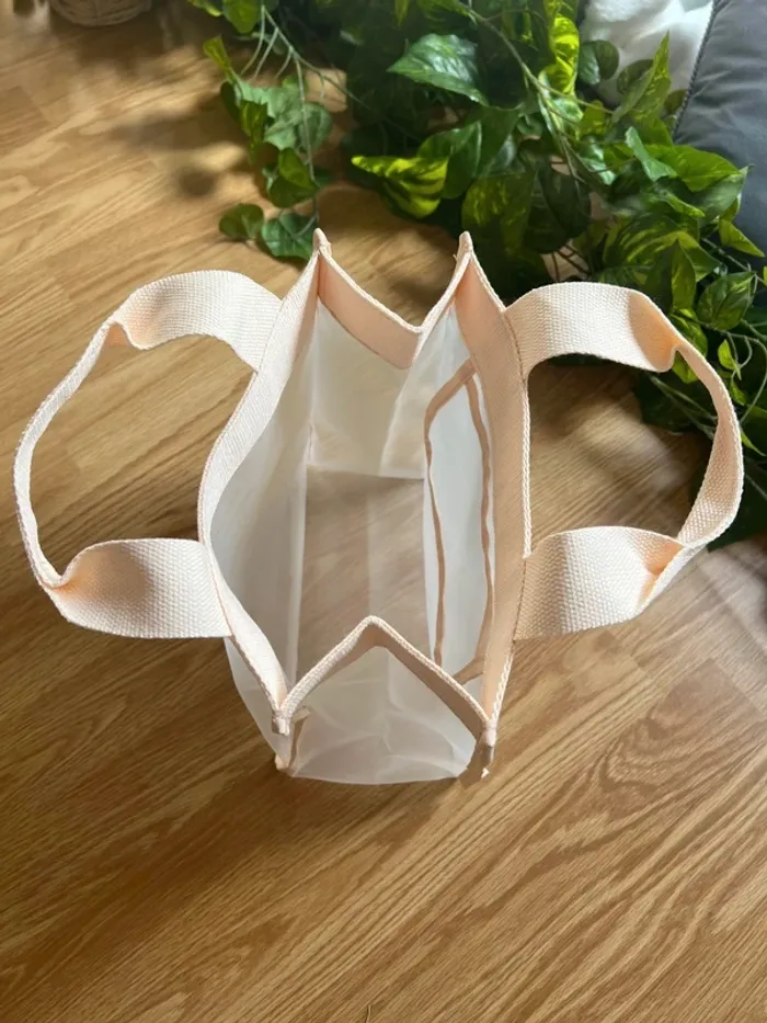 Sac fourre-tout Neuf - photo numéro 2