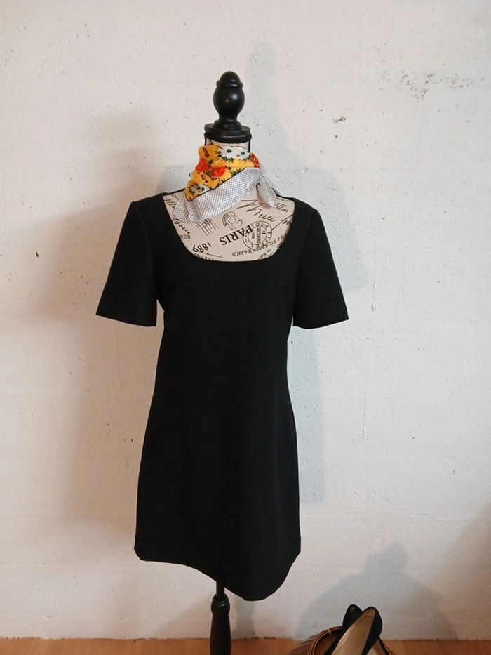 Petite robe noire Mango M tbe - photo numéro 2