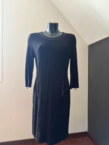 Robe noire détails en strass Gérard Darel 42