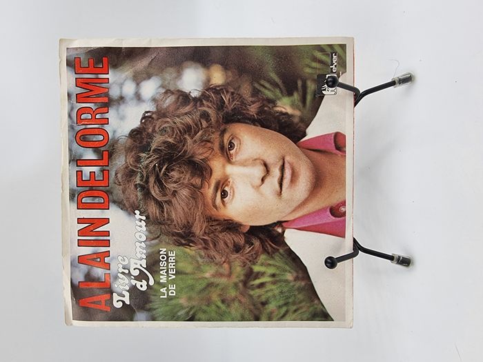 Vinyle 45 tours Alain Delorme : Livre d’Amour (La Maison de Verre) avec fourreau