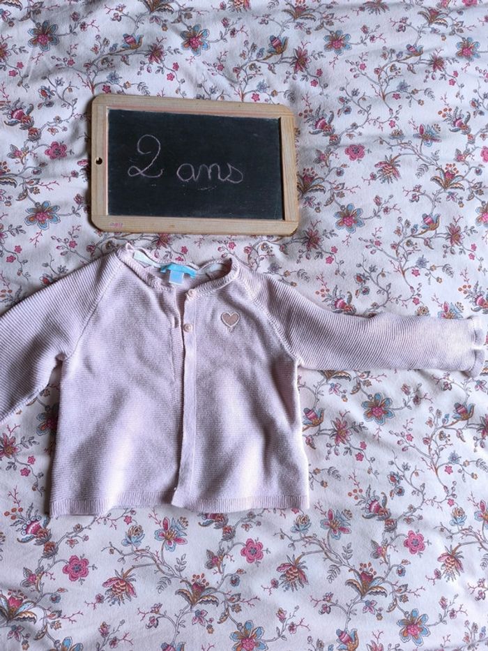 Gilet Okaïdi taille 2 ans en très bon état