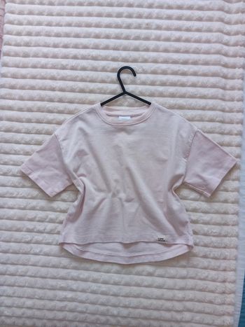 Tshirt épais fille 6/7ans Zara 🩷🌼
