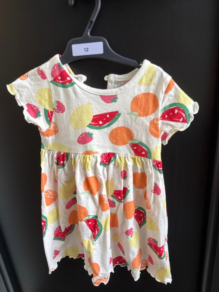 2 robes primark petit fruit et jaune 9 12 mois - photo numéro 2