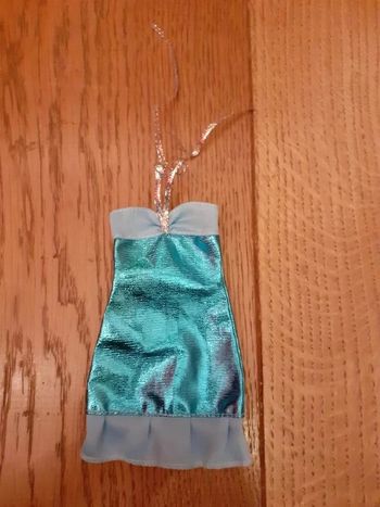 🎀 Robe poupée mannequin barbie bleu