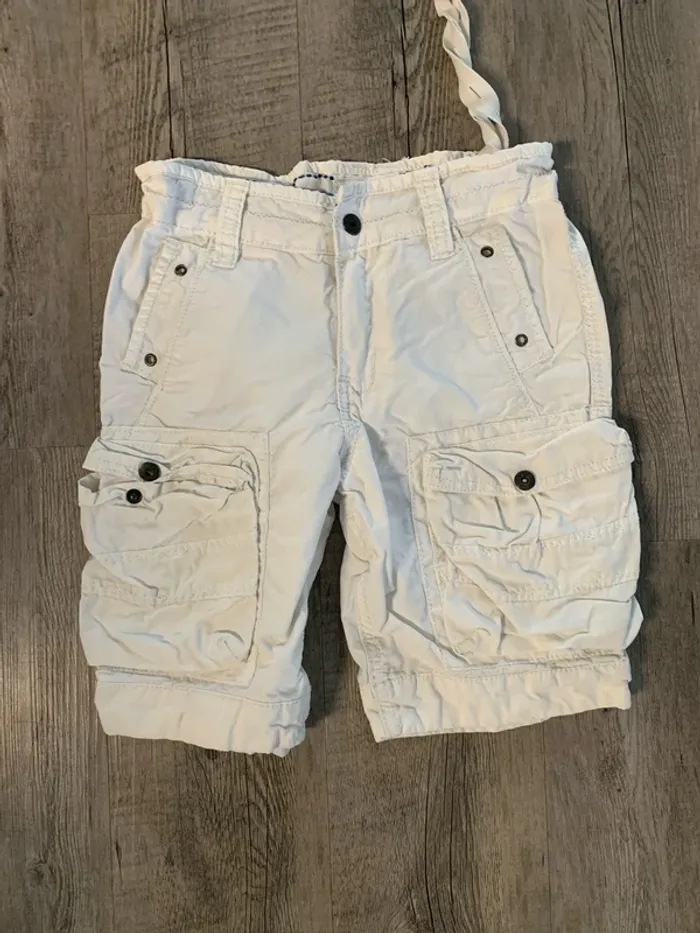 Short blanc