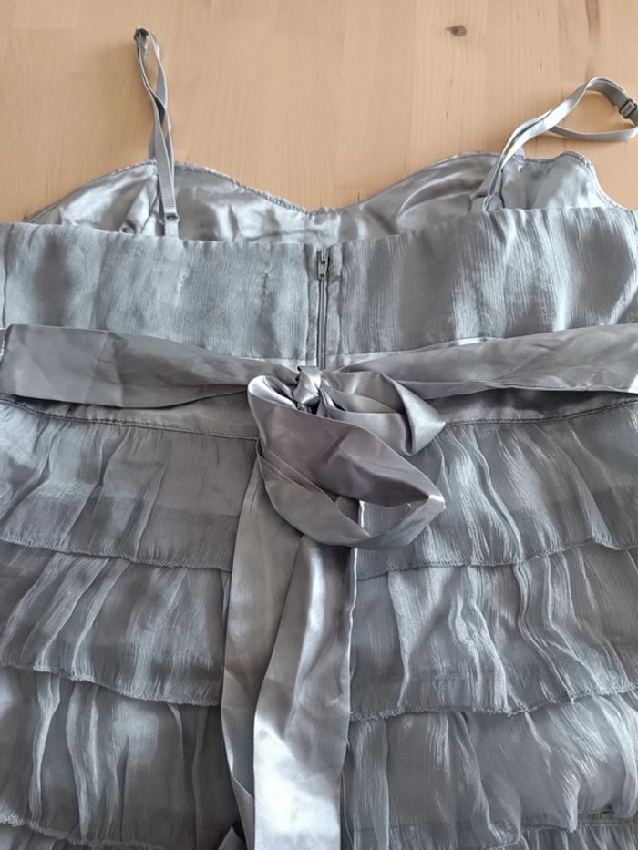Robe de bal argenté - photo numéro 6