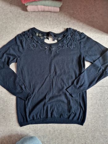 Pull à dentelle