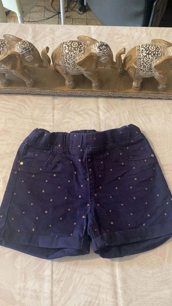 🌺short élastique taille 6ans 🌺