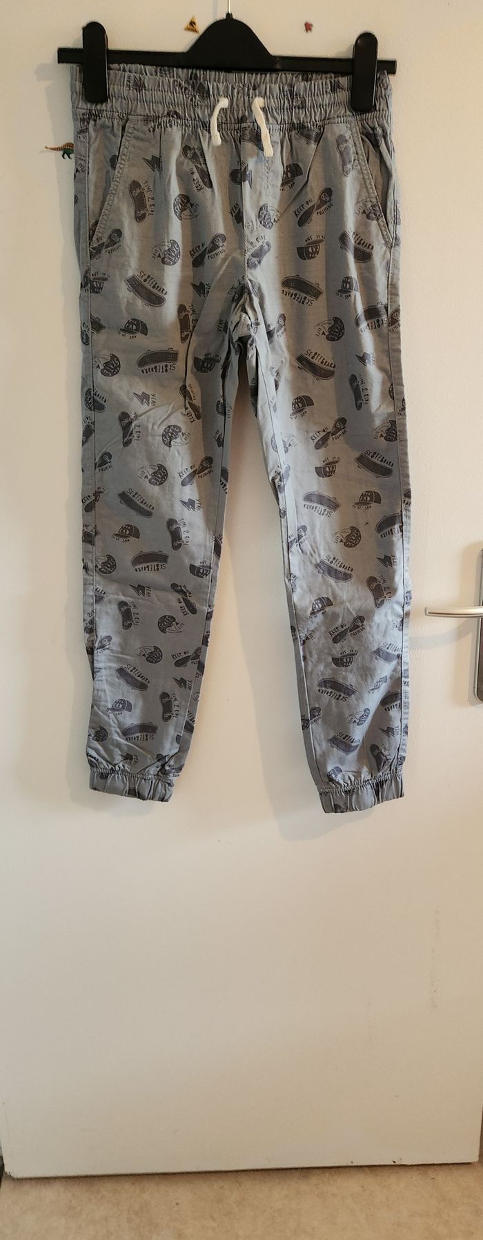 Pantalon garçon Kiabi taille 12 ans - photo numéro 3