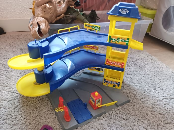 Garage et voitures - photo numéro 3