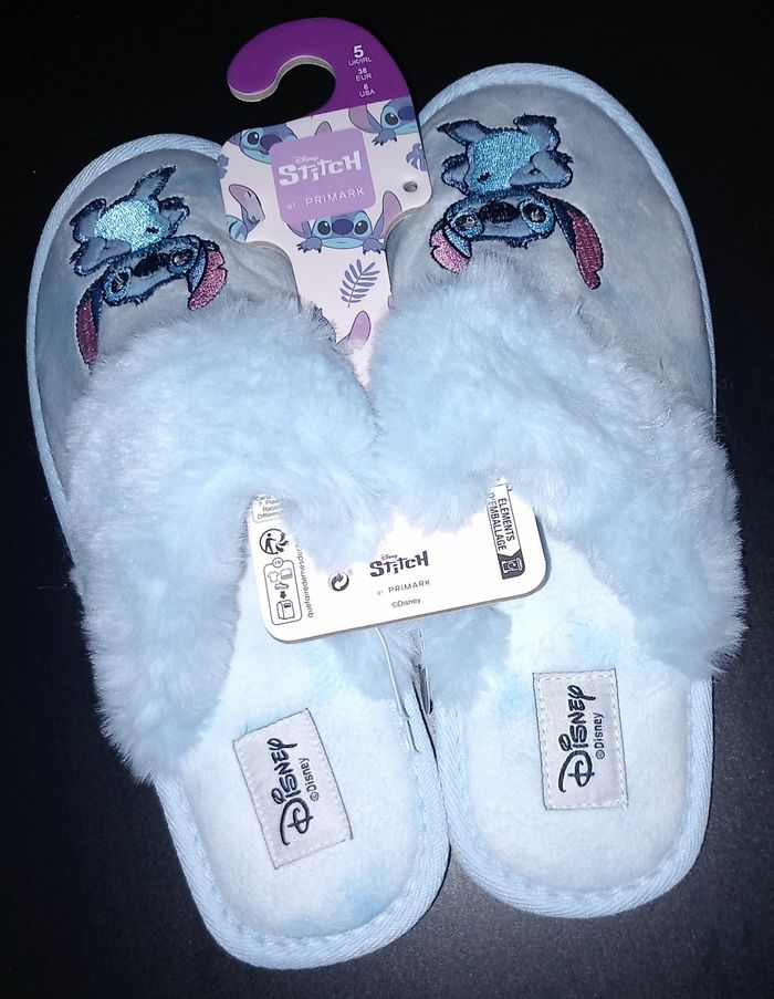 Chaussons Stitch neufs avec étiquette - photo numéro 3