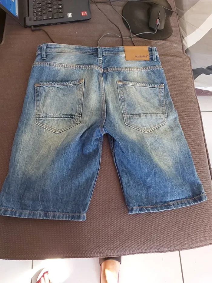 Pantacourt jeans prix négociable dans la limite du raisonnable - photo numéro 2