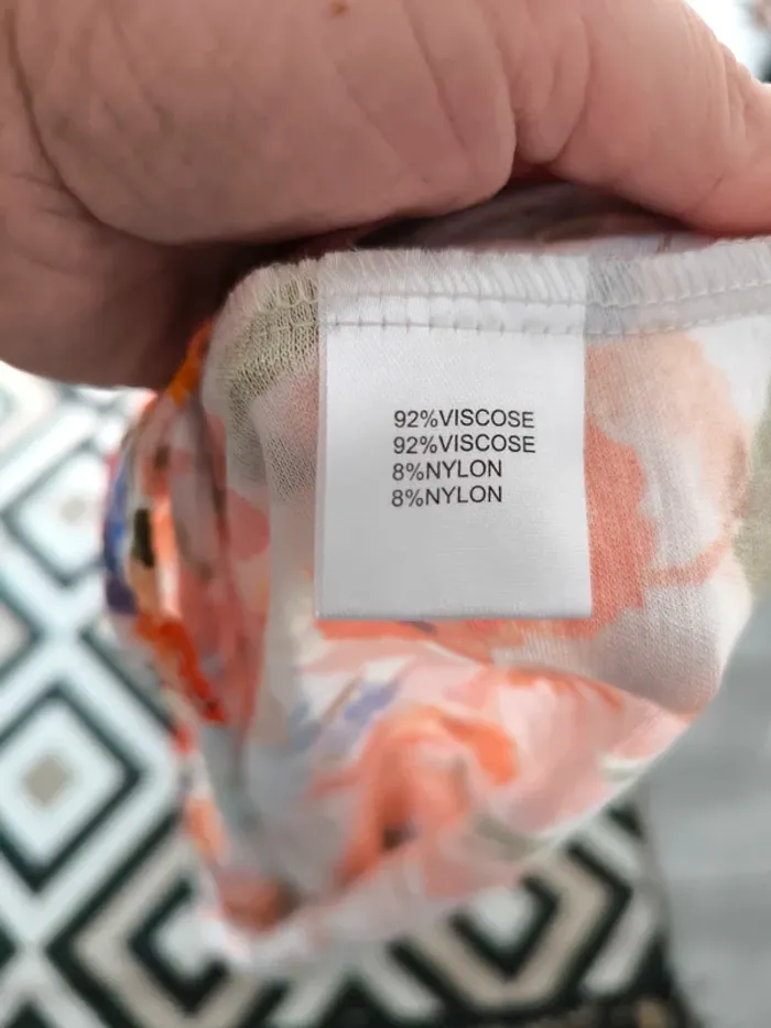 Robe portefeuille fleurie Cerise Blue – Taille S – Neuve avec étiquette - photo numéro 5