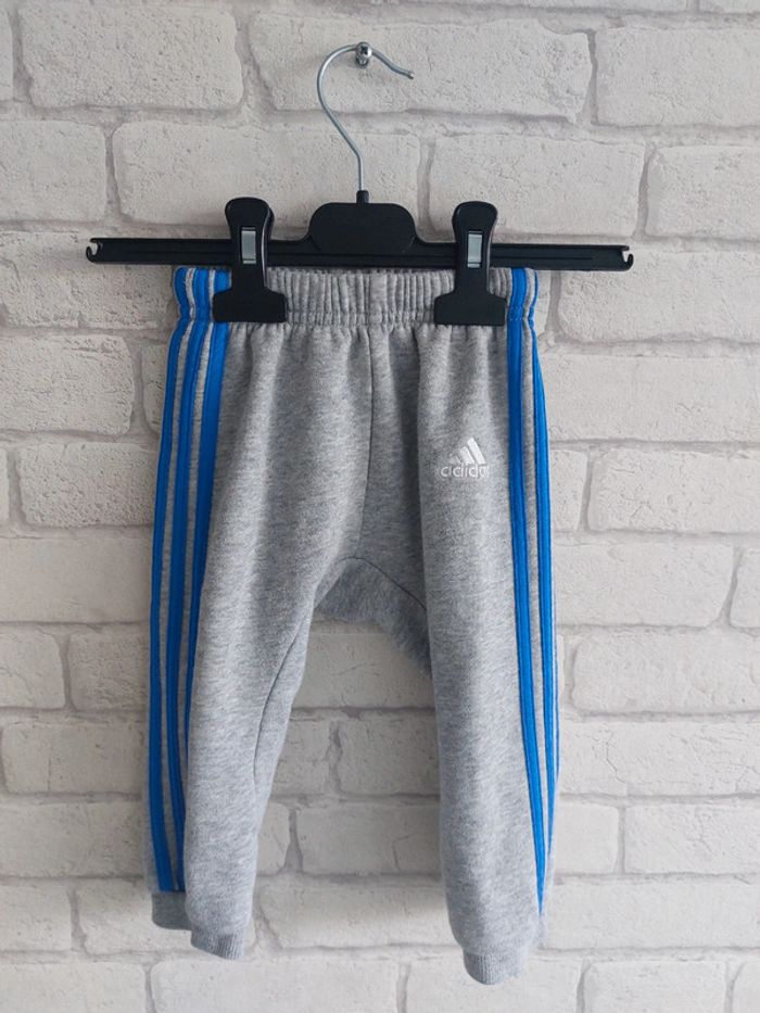Pantalon de jogging Adidas taille 9 - 12 mois