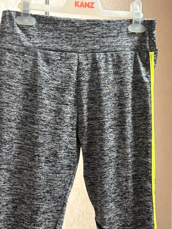 Leggings court taille 36/38 - photo numéro 2
