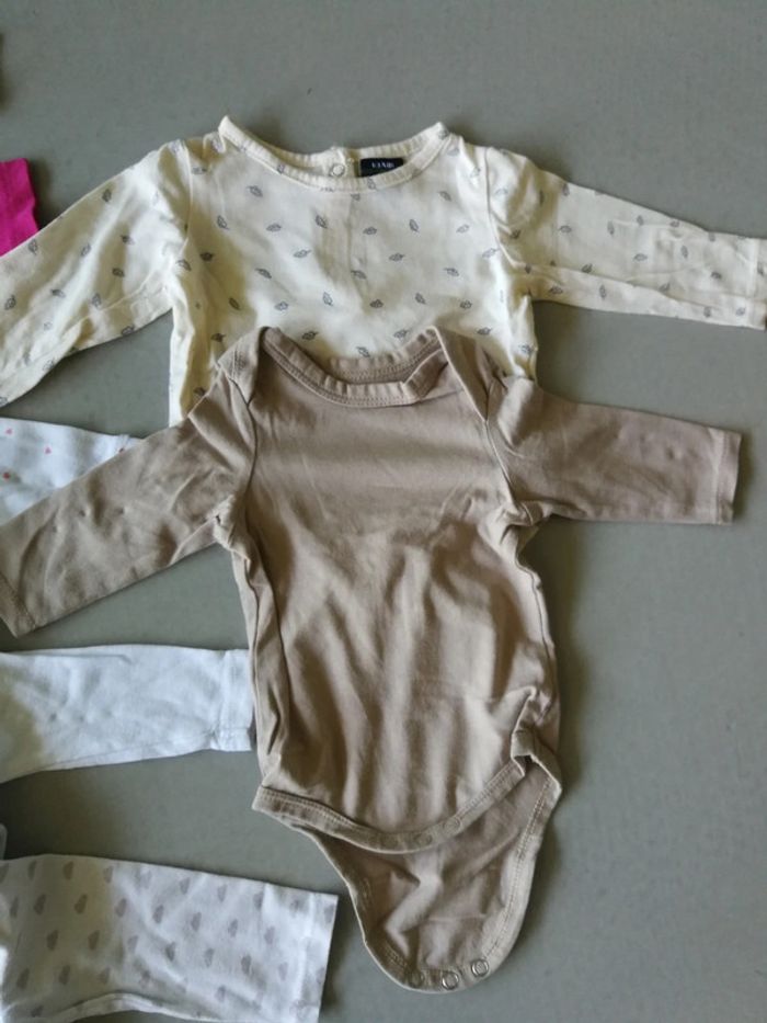 Lot de 12 bodies manches longues 1mois - photo numéro 6
