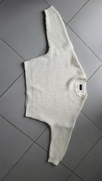 Pull ivoire xs