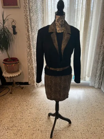 Tailleur jupe Q.H.T