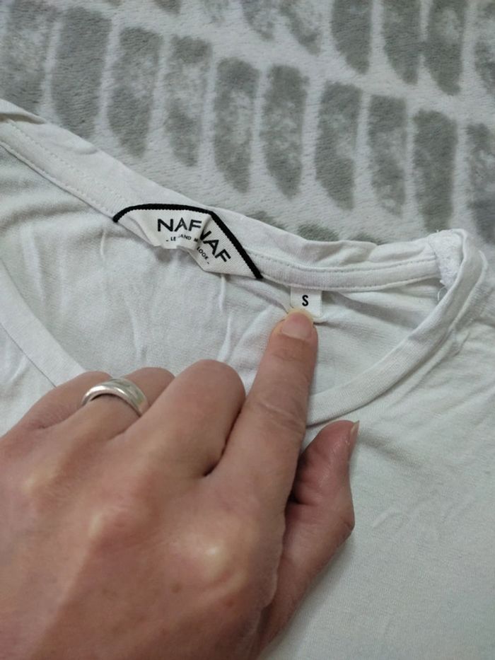 Tee-shirt manches courtes blanc strass perles NAF NAF taille S 36 - photo numéro 3