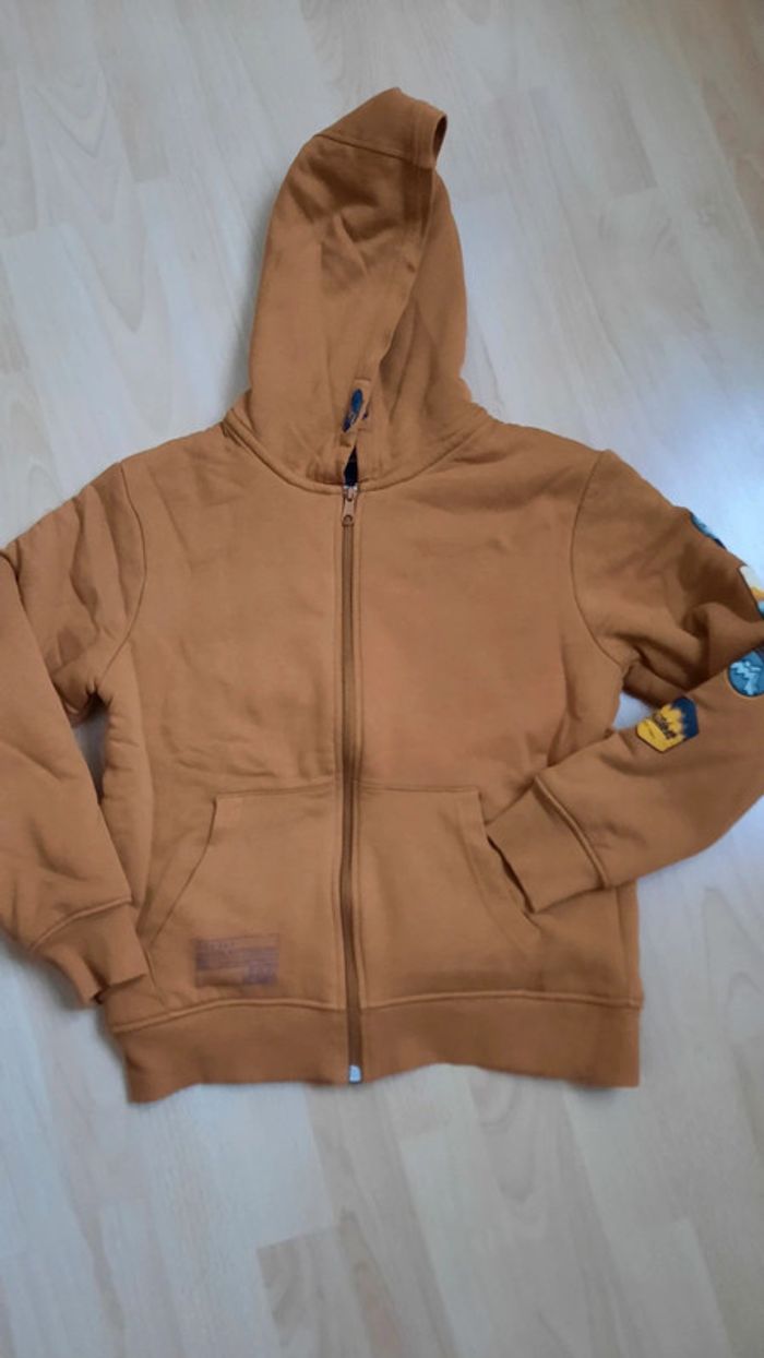 Sweat-shirt zippé avec capuche neuf