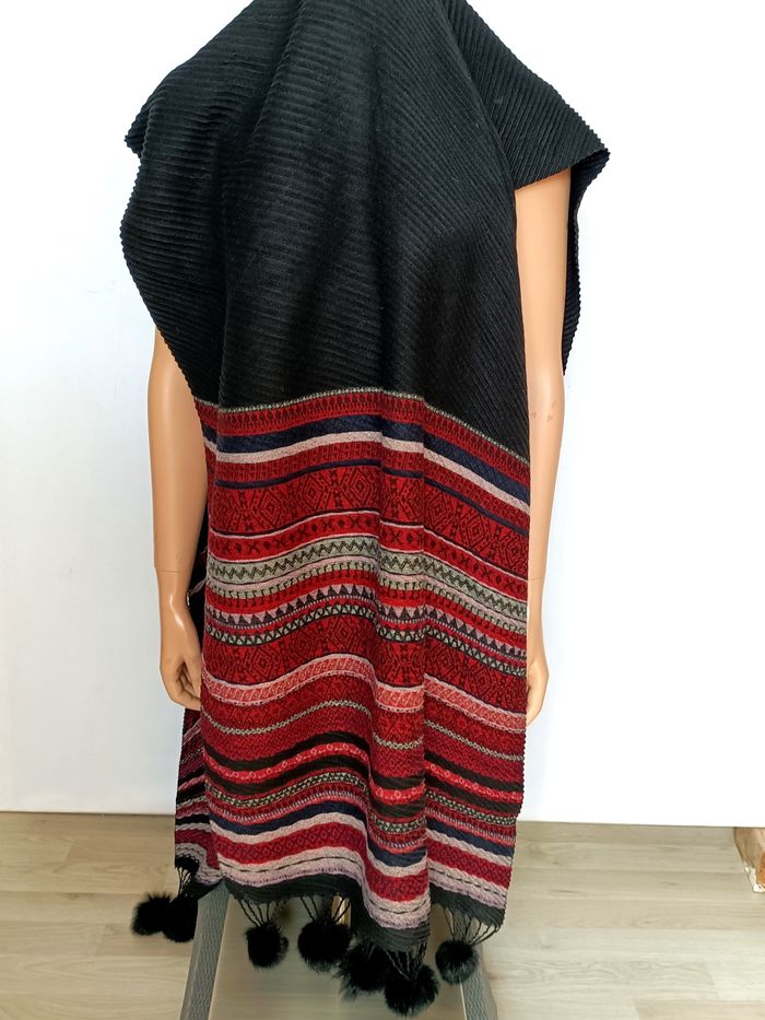 grande écharpe femme NEUF - photo numéro 4