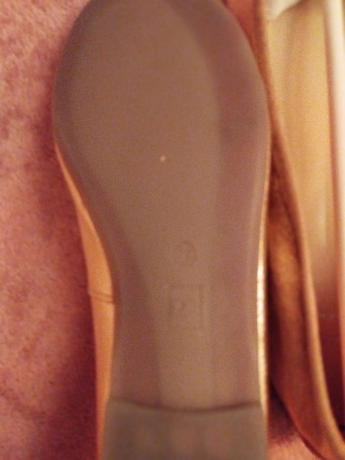 Jolies ballerines neuves - photo numéro 3