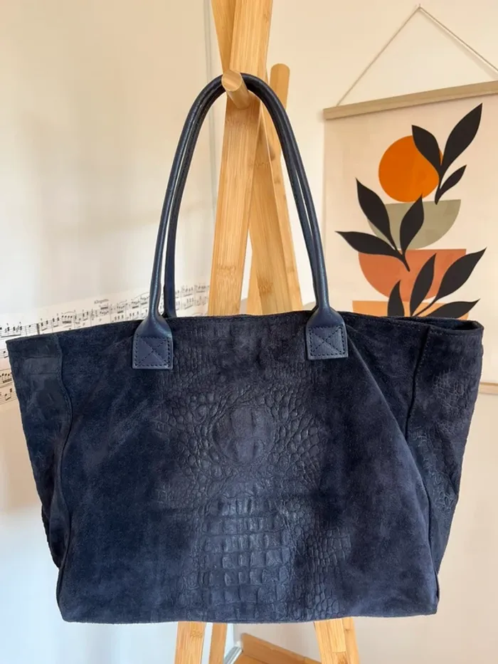 Sac shopping en daim bleu marine fabriqué en Italie très bon état [ref 2507SB119] - photo numéro 3