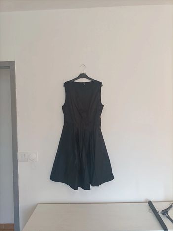 Robe noire nafnaf 38