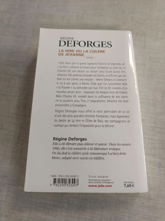 Livre la hire ou la colère de jehanne - photo numéro 2