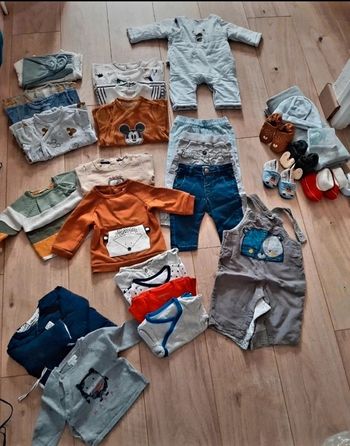 Lot bébé garçon 3 mois + 1 mois + écharpe portage