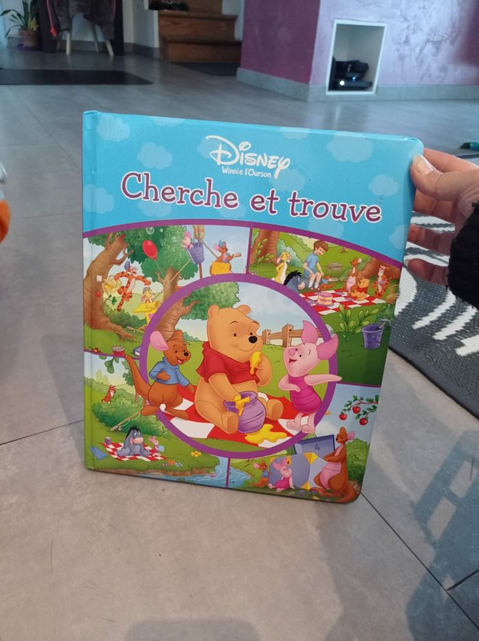 Cherche et trouve Disney Winnie l'ourson