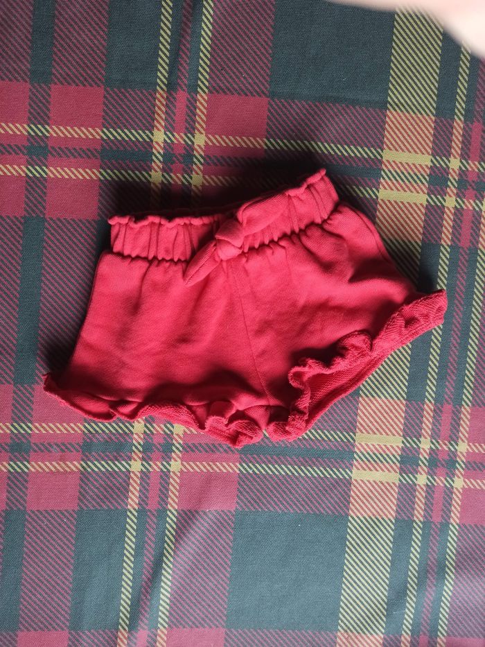 Short rouge fille 3 mois