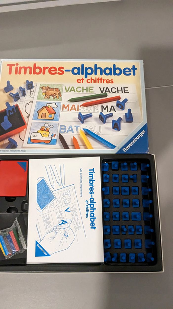 Timbres Alphabet et chiffres - photo numéro 4