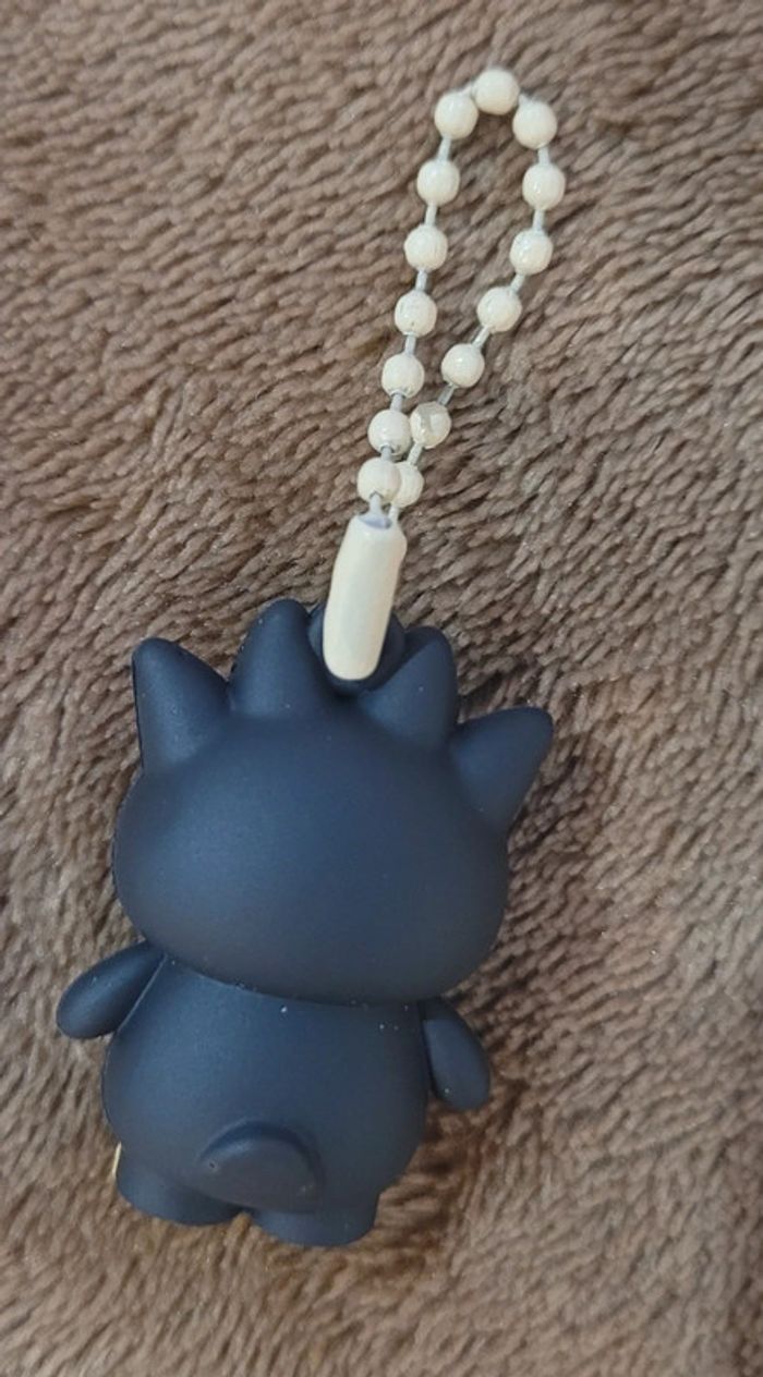 Figurine porte-clés Badtz Maru sanrio - photo numéro 4