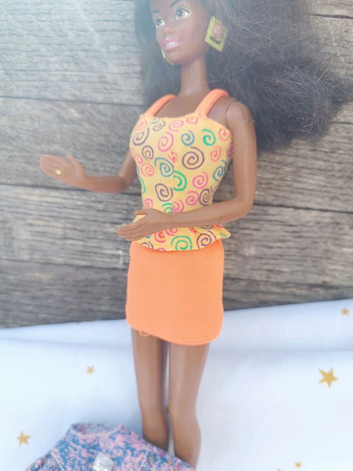 Barbie mattel poupée mannequin black noir fluo Christie glow the beat disco - photo numéro 4