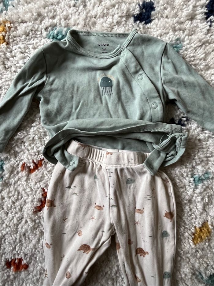 Lot de 5 pyjamas légers en taille 6 mois - photo numéro 7