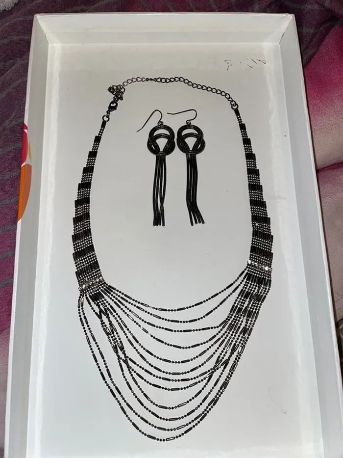 Parure collier et BO argenté foncé