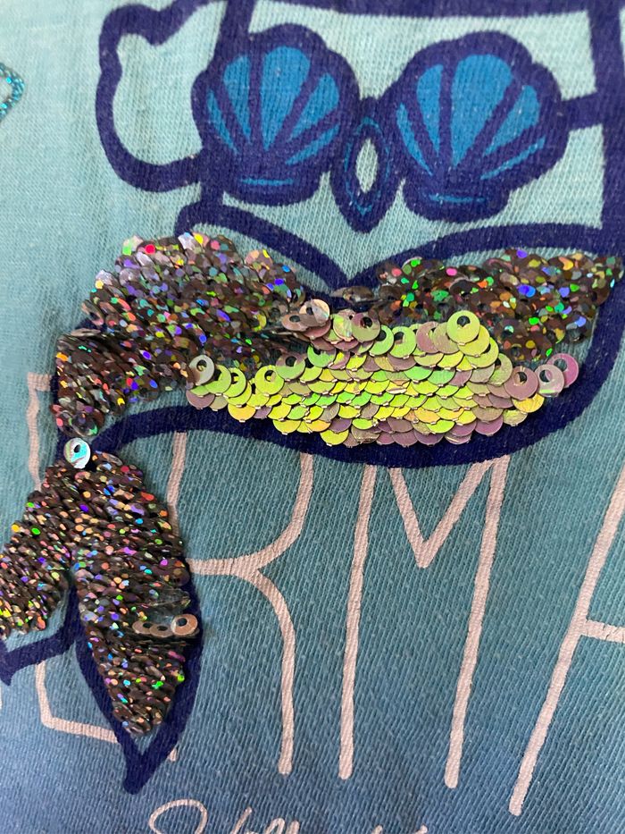 T-shirt bleu délavé sirène sequins 4 ans Hello kitty - photo numéro 2