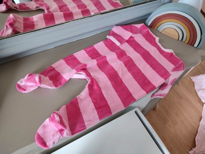 Pyjama rayé rose 6 mois Petit Bateau - photo numéro 5