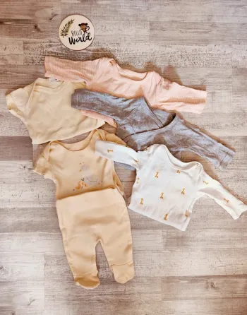 Lot de 5 body garçon ou fille - taille Naissance/1 mois