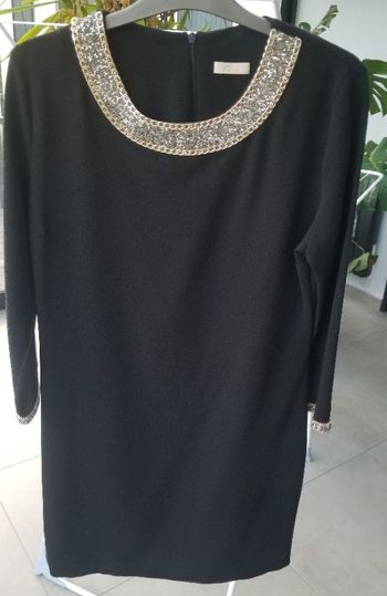 Robe noire manches 3/4 avec strass