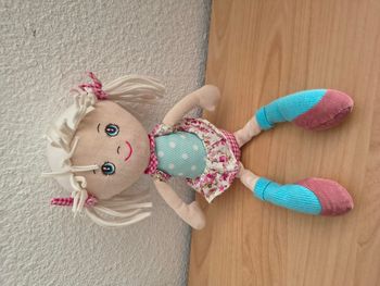 Poupée peluche la Nina enfant fille bébé