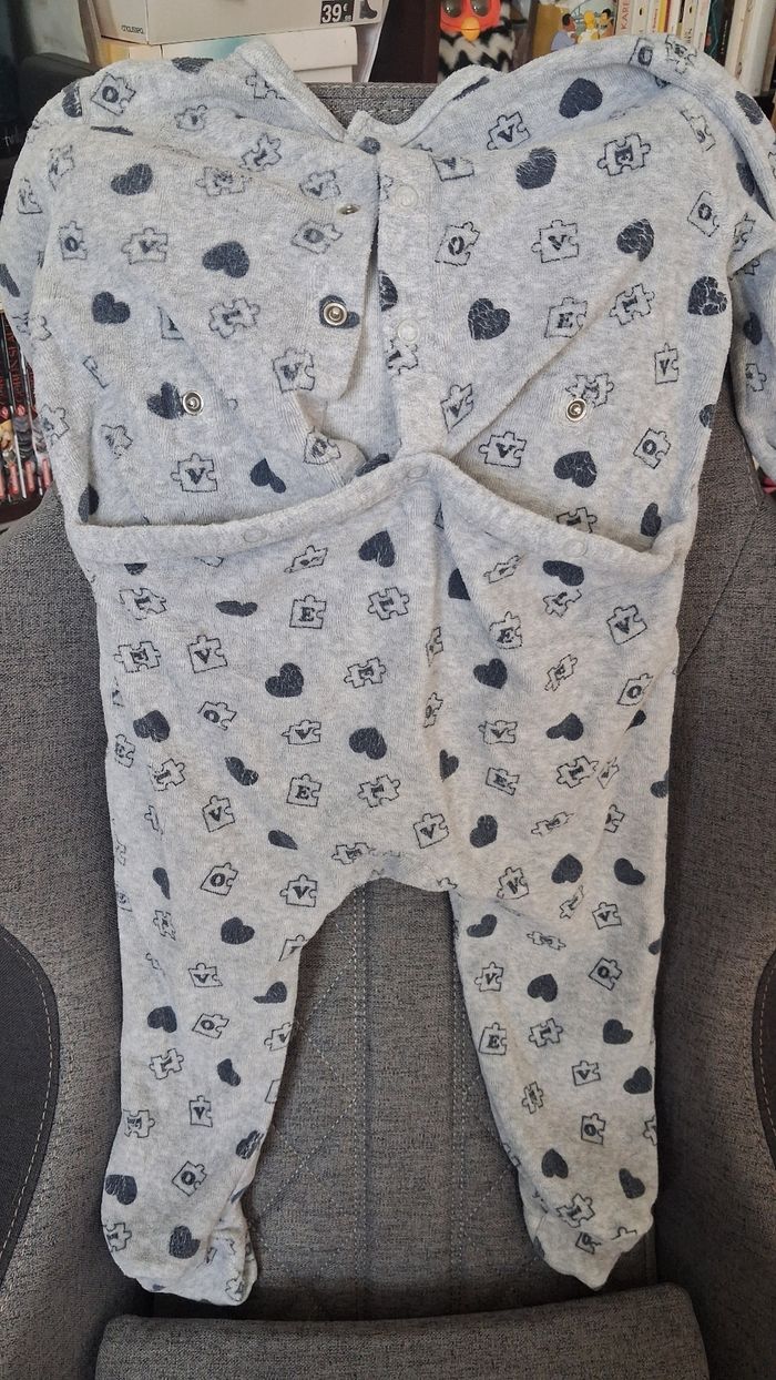Lot pyjamas 18 mois - photo numéro 3